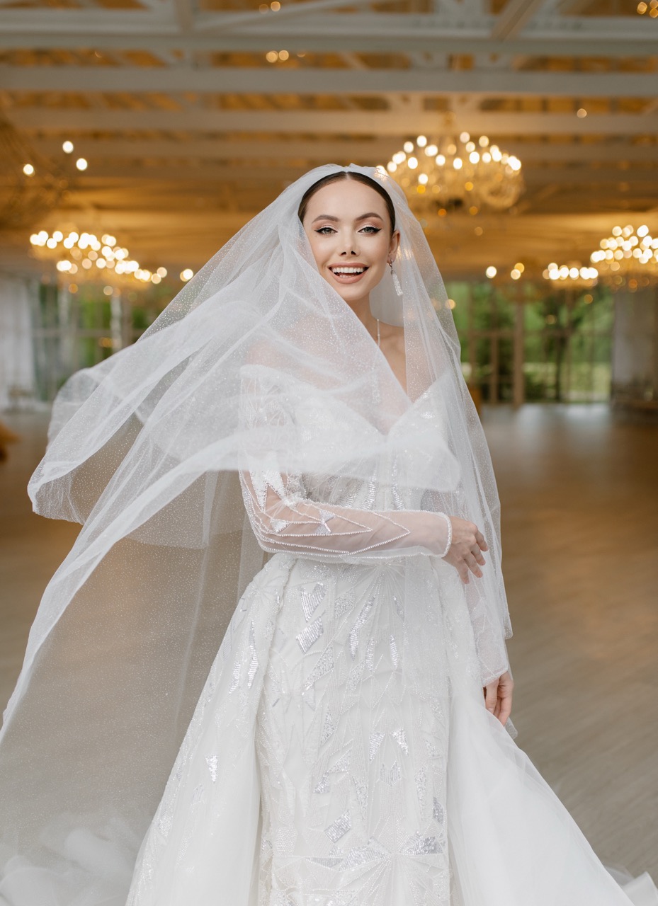 Модель-трансформер NOOR от Speranza Couture