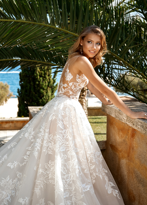 Модель SAELA от Versal wedding dress