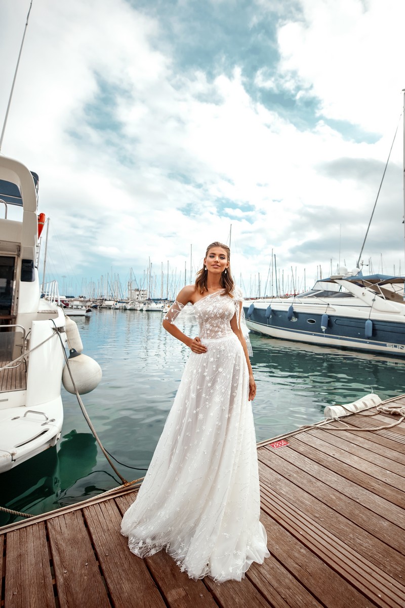 Модель LORY от Versal wedding dress