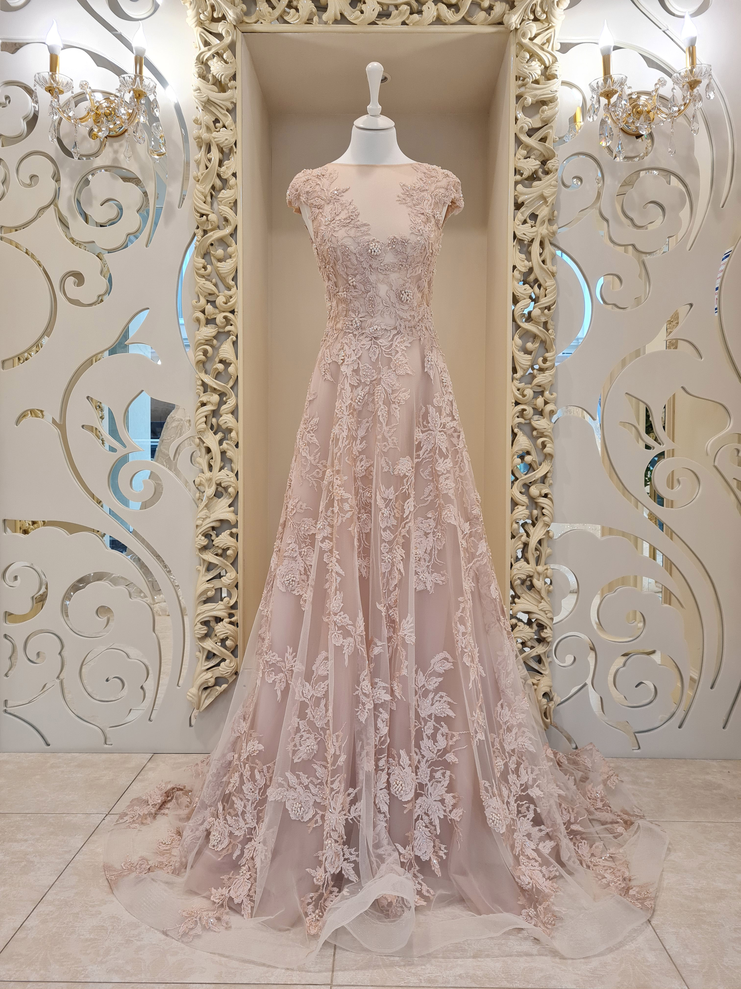 Модель FLORISENTA от Speranza Couture